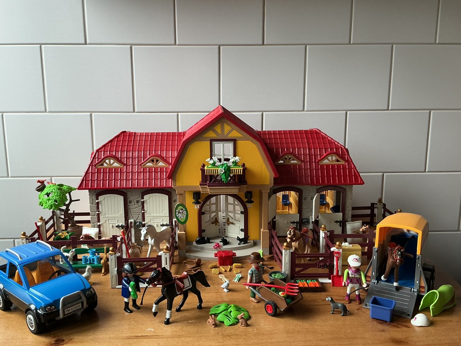Foto 15 van PLAYMOBIL UITGEBREIDE GROTE PAARDENMANEGE 🐎 🐎 SUPERSET !!