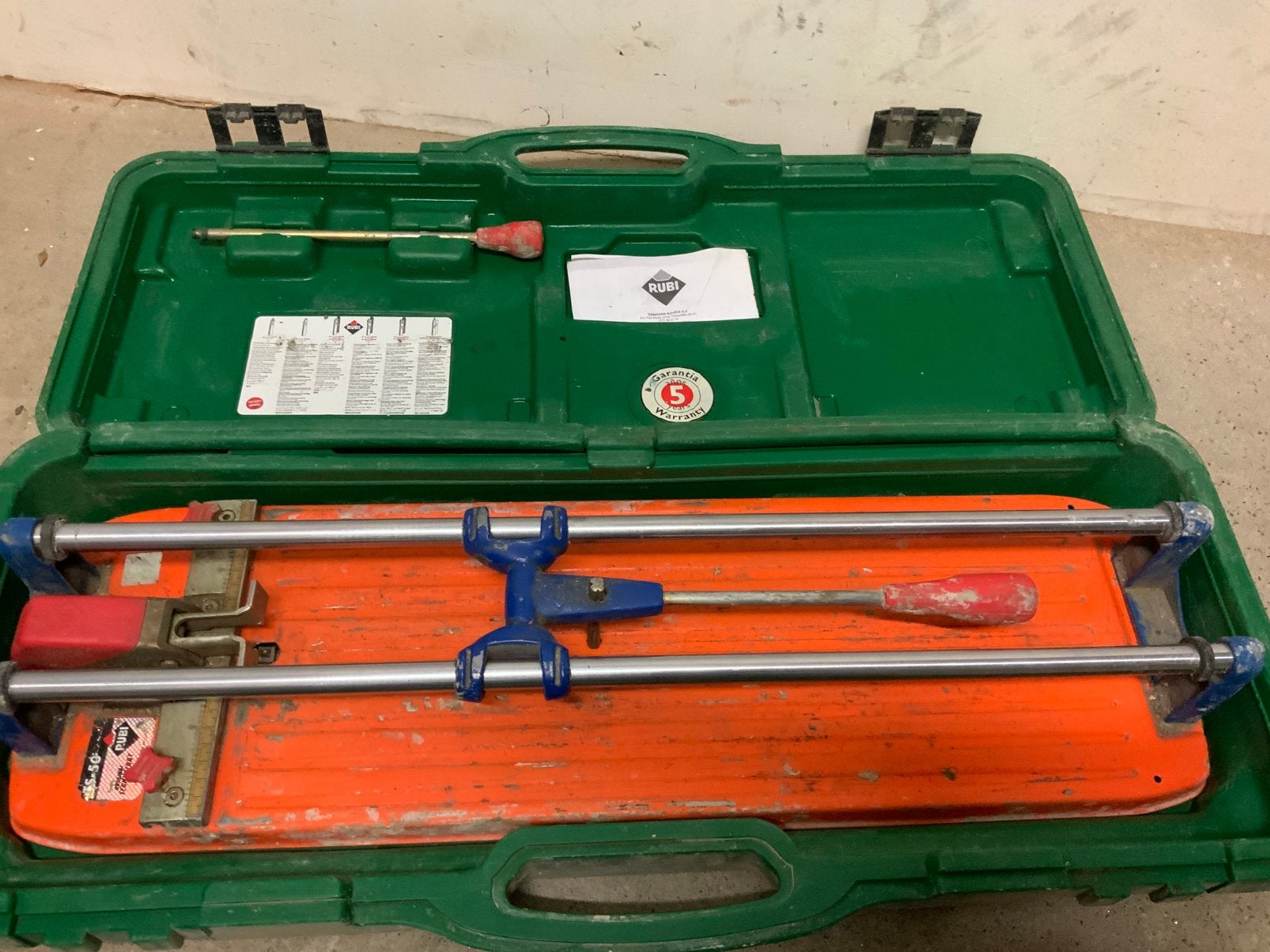 TE KOOP PRIMA TEGEL SNIJDER, Doe-het-zelf en Verbouw, Tegels, Ophalen, Gebruikt, 40 tot 60 cm, Wandtegels