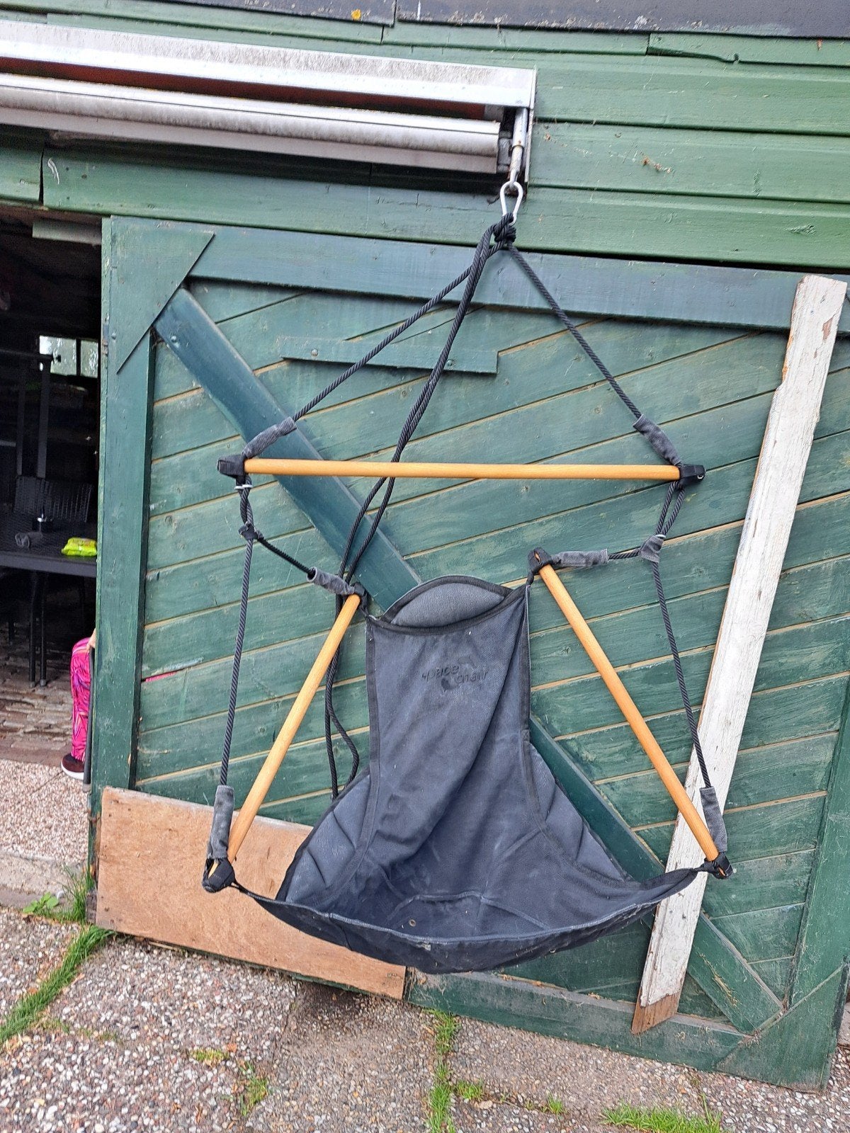 Hangstoel, Ophalen
