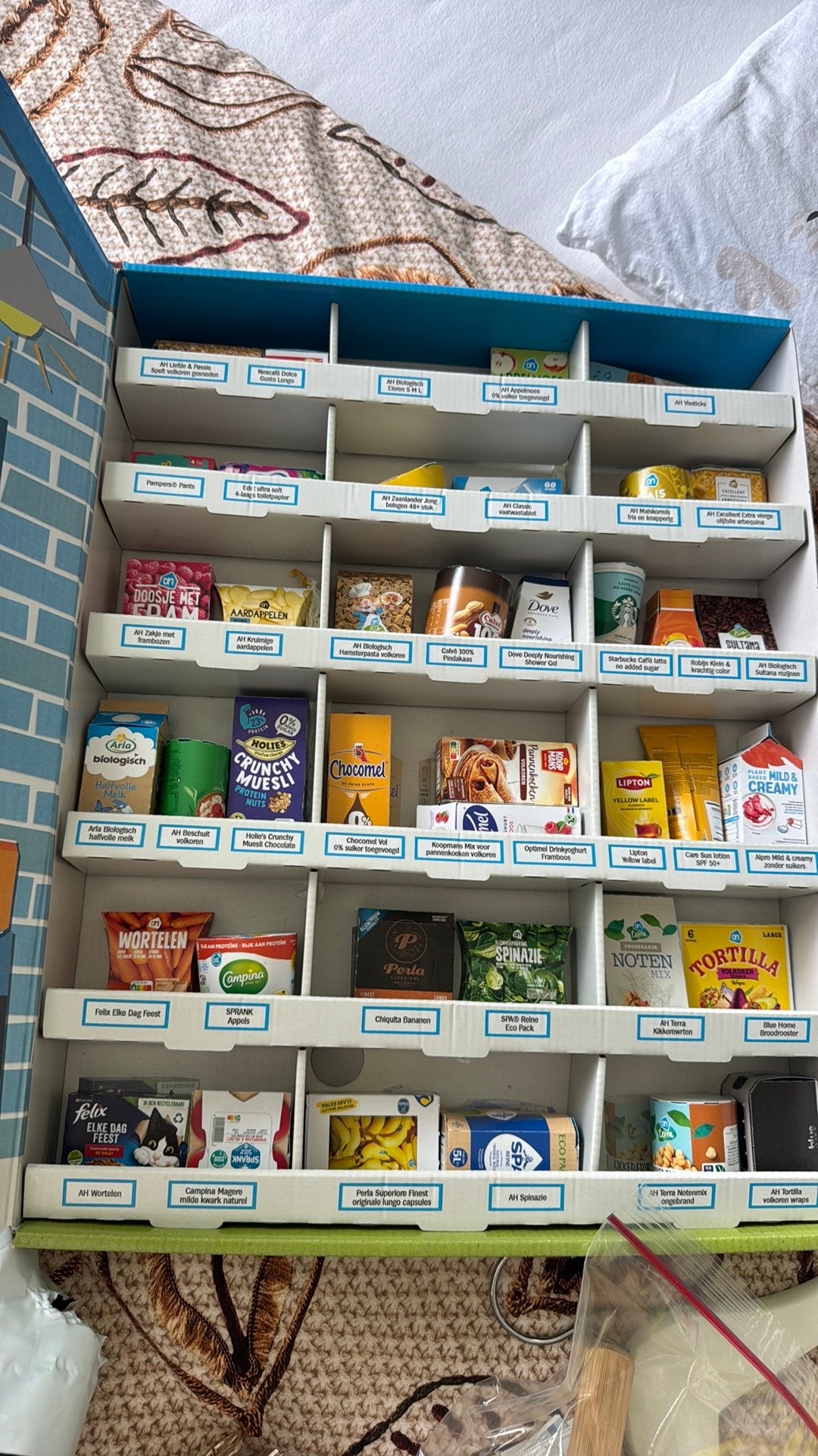 Albert Heijn winkeltje met scanner en geld, Albert Heijn, Ophalen