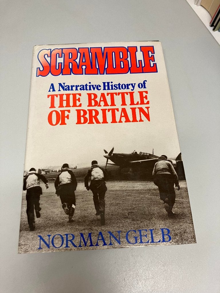 Scramble A Narrative history of the battle of Britian, Ophalen of Verzenden, Tweede Wereldoorlog, Gelezen, Algemeen