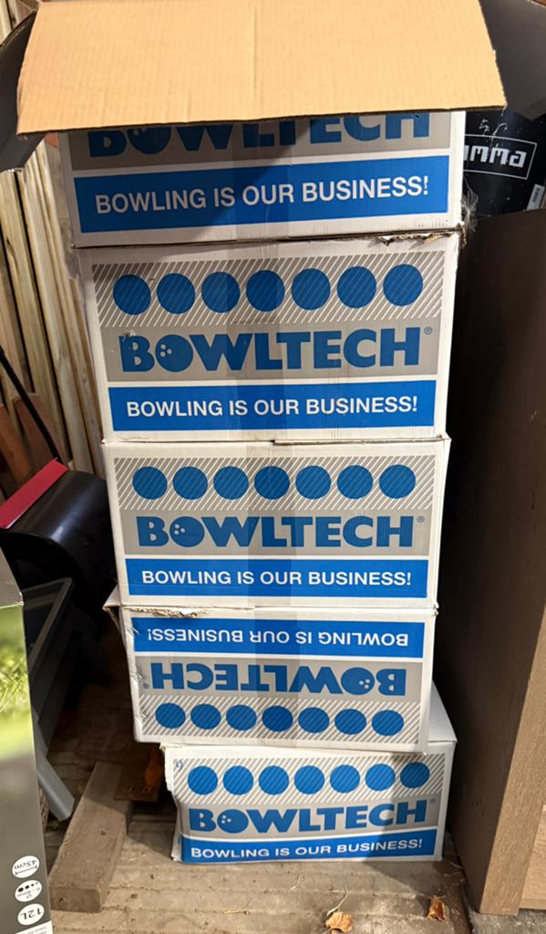 40 Bowltech bowlingballen te koop, Sport en Fitness, Bowlen, Ophalen, Gebruikt, Bal