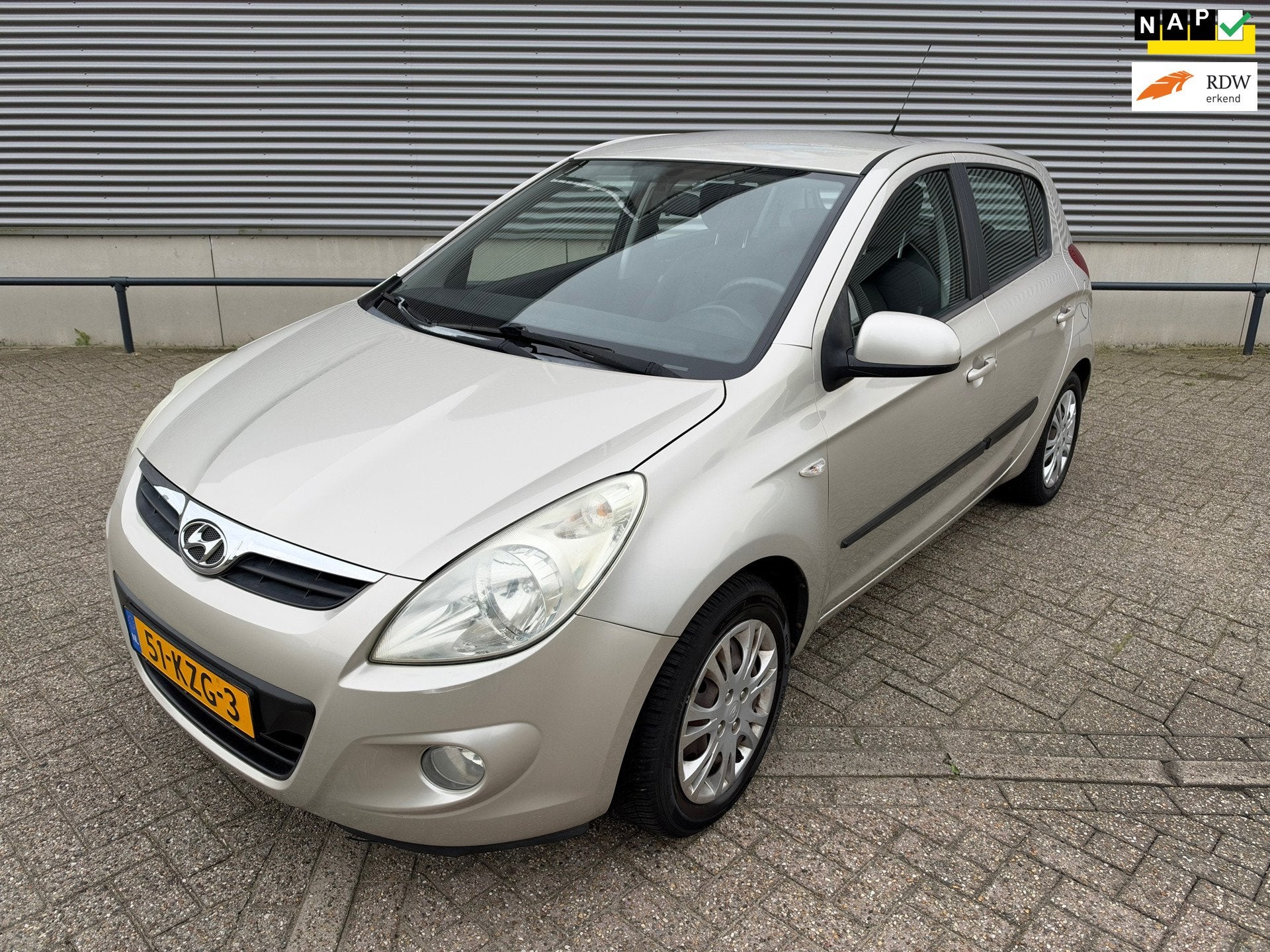 Hyundai I20 *Hyundai i20 1.2i DynamicVersion | NAP | Lage Ki, Auto's, 450 kg, Gebruikt, 4 cilinders, Origineel Nederlands