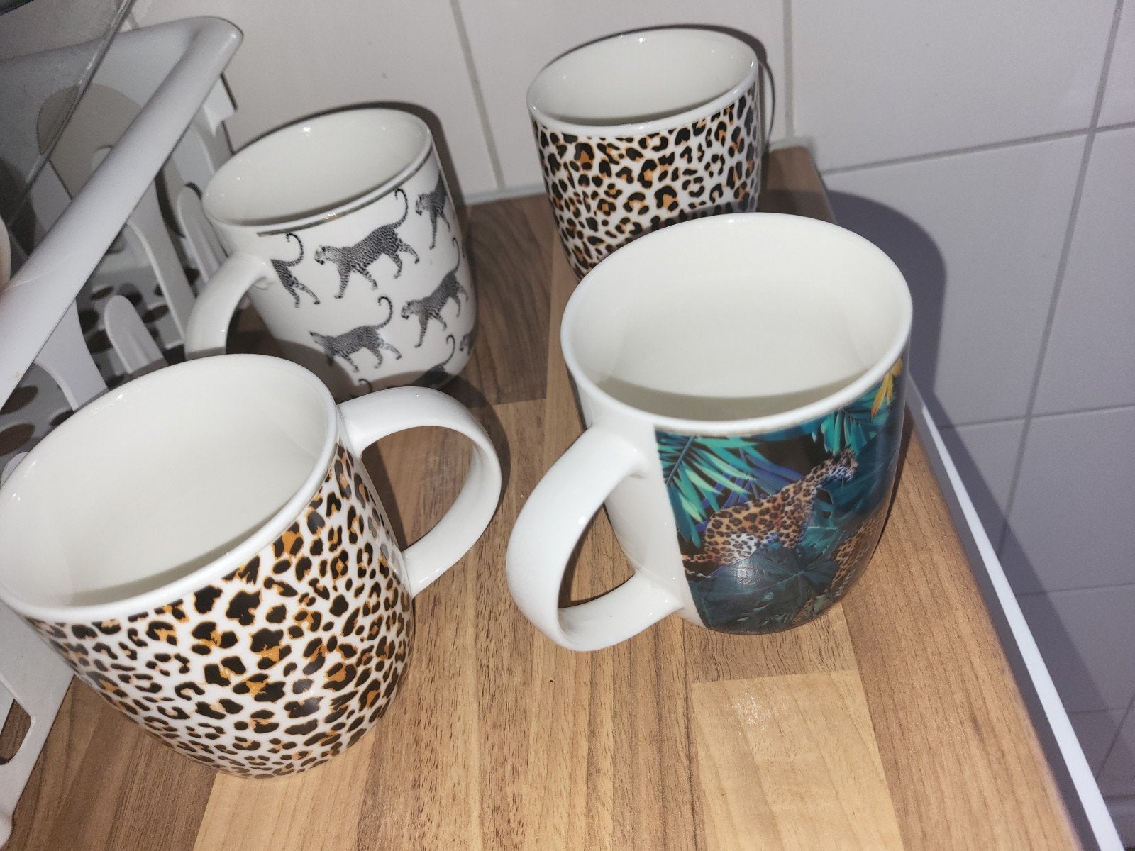 4 nieuwe mokken met dierenprint - luipaard en tijger KOOPJE, Keramiek, Nieuw, Modern, Mok