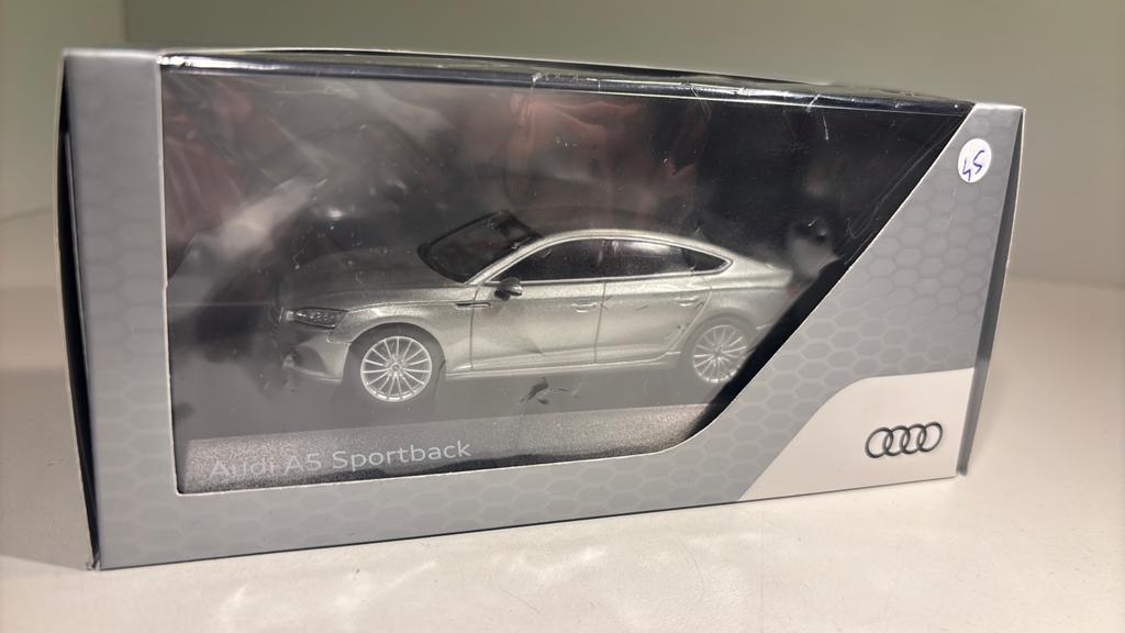 Audi a5 sportback zilver spark 1.43, Overige merken, Auto, Ophalen of Verzenden, A