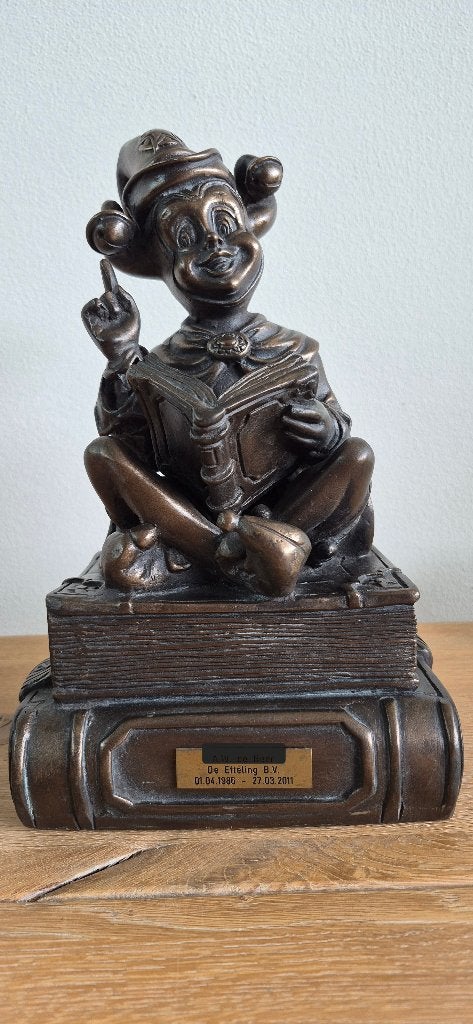 Efteling Pardoes op een boek – zeldzaam collectorsitem, Ophalen of Verzenden, Gebruikt, Beeldje of Poppetje