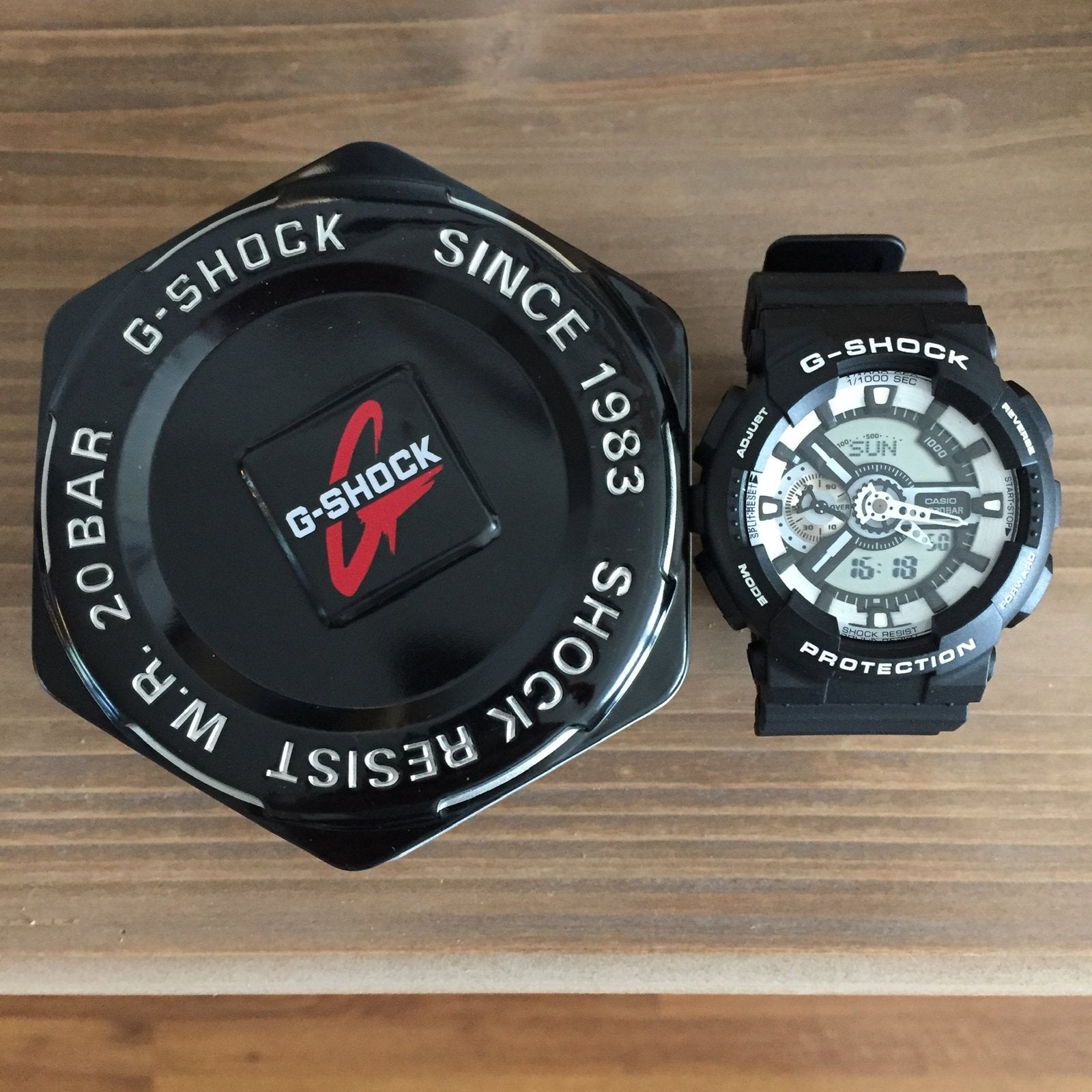 Zwarte met witte g-shock ga-110BW model g shock gshock, Ophalen of Verzenden, Zo goed als nieuw, Kunststof