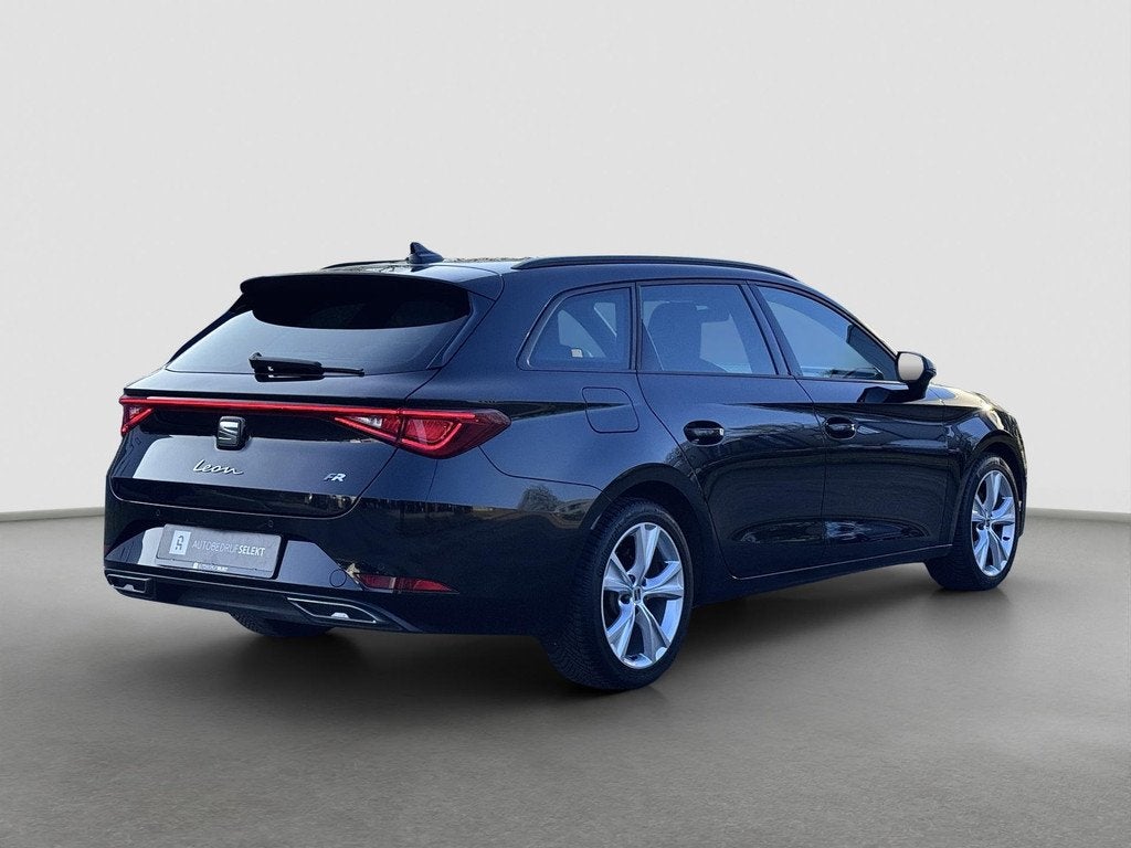 Seat Leon Sportstourer 1.0 eTSI FR | Carplay | Virtual | DAB, Auto's, Seat, Gebruikt, Leon, Leder en Stof, Zwart