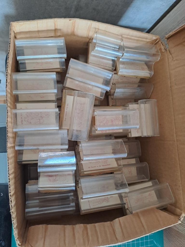 antieke religieuze schoolstempels 34 stuks, Verzenden