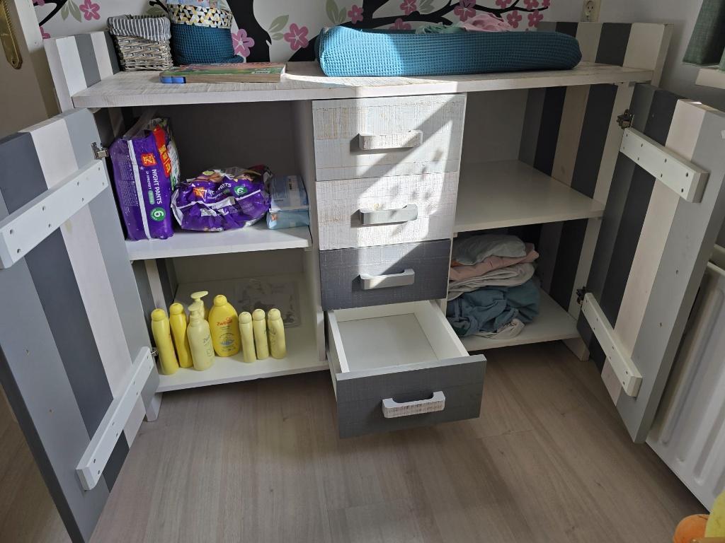 Commode - Europe Baby - verstelbaar met plank, Ophalen, Gebruikt, 50 tot 70 cm, 100 cm of meer