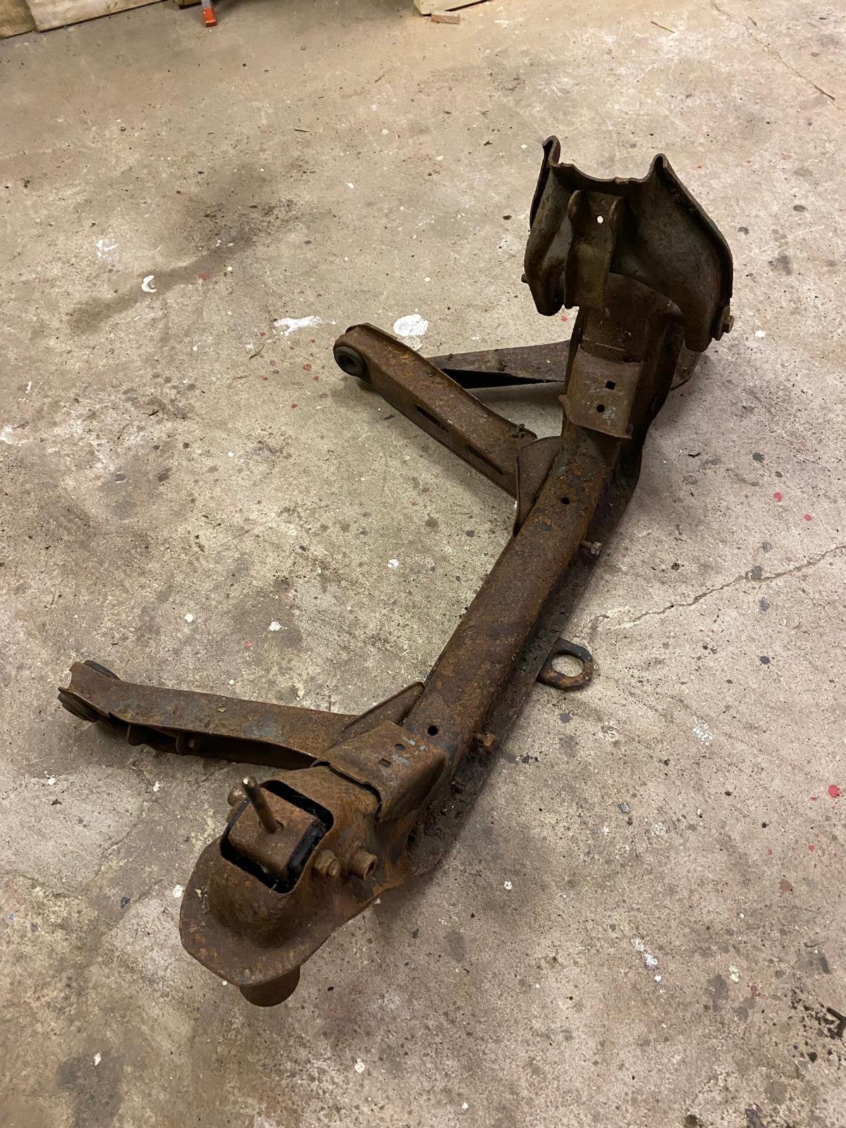 Originele achteras drager/ Traverse balk Opel manta B, Ophalen, Opel