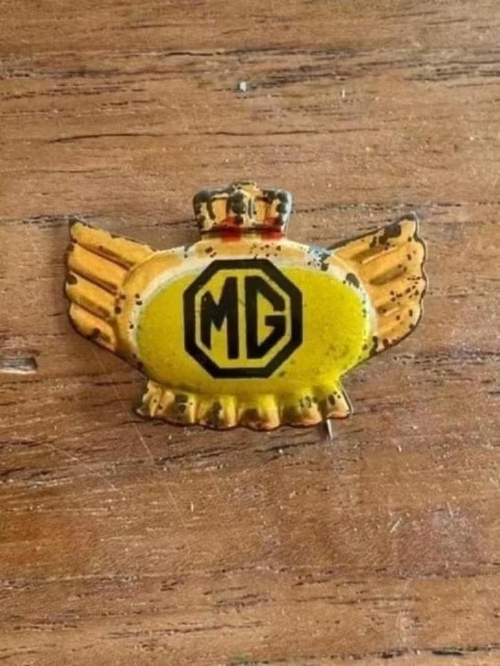 Speldje MG. ( Morris Garages) - jaren 50, Ophalen of Verzenden, Gebruikt, Transport, Speldje of Pin