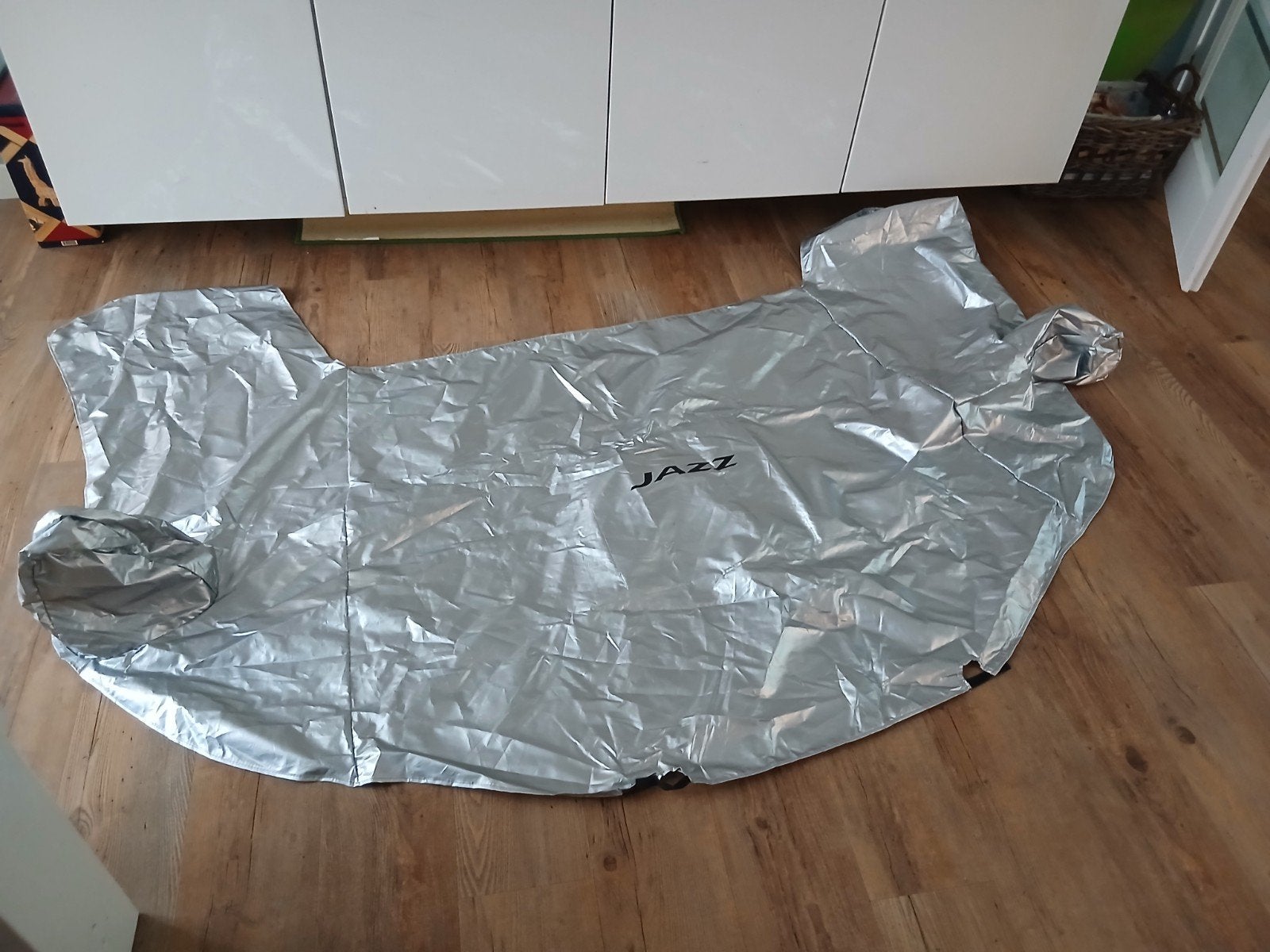 Zilverkleurige autohoes voor Honda Jazz, Ophalen of Verzenden, Zo goed als nieuw, Op maat