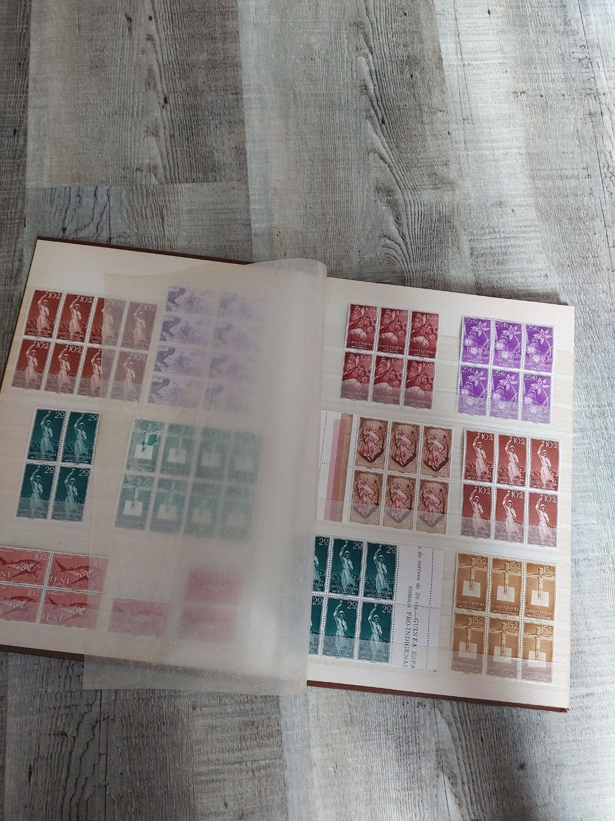 Spanje Infi en Guinea. postzegels, Sieraden, Tassen en Uiterlijk, Uiterlijk | Cosmetica en Make-up, Ophalen of Verzenden, Nieuw