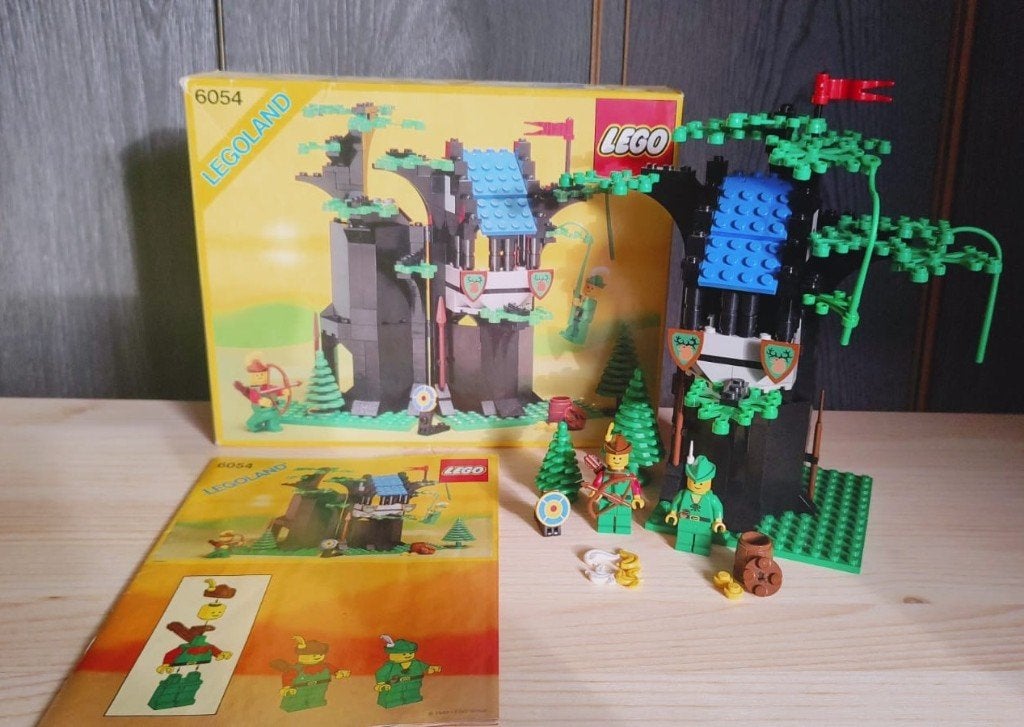 LEGO Castle 6054 - Forestmen's Hideout, Kinderen en Baby's, Speelgoed | Duplo en Lego, Gebruikt, Verzenden, Lego, Compleet