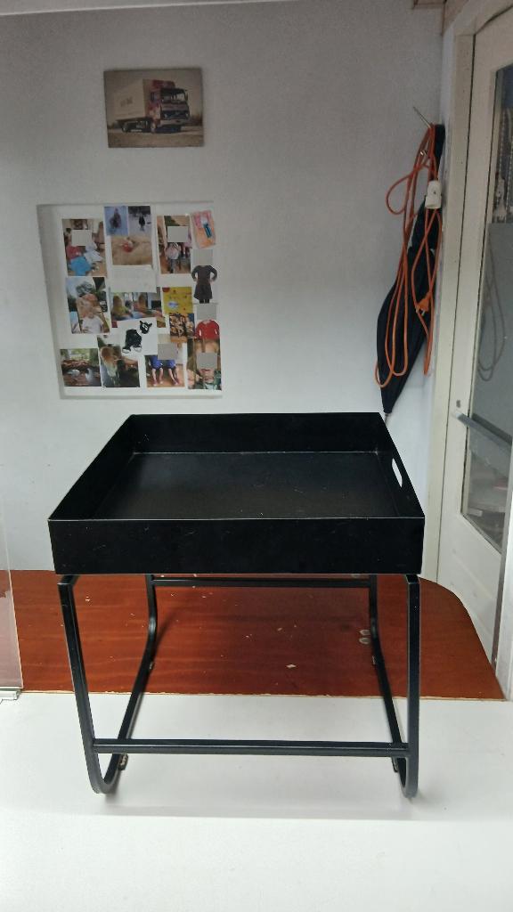 bijzettafeltje metaal GRATS, Minder dan 55 cm, Metaal of Aluminium, Vierkant, Zo goed als nieuw
