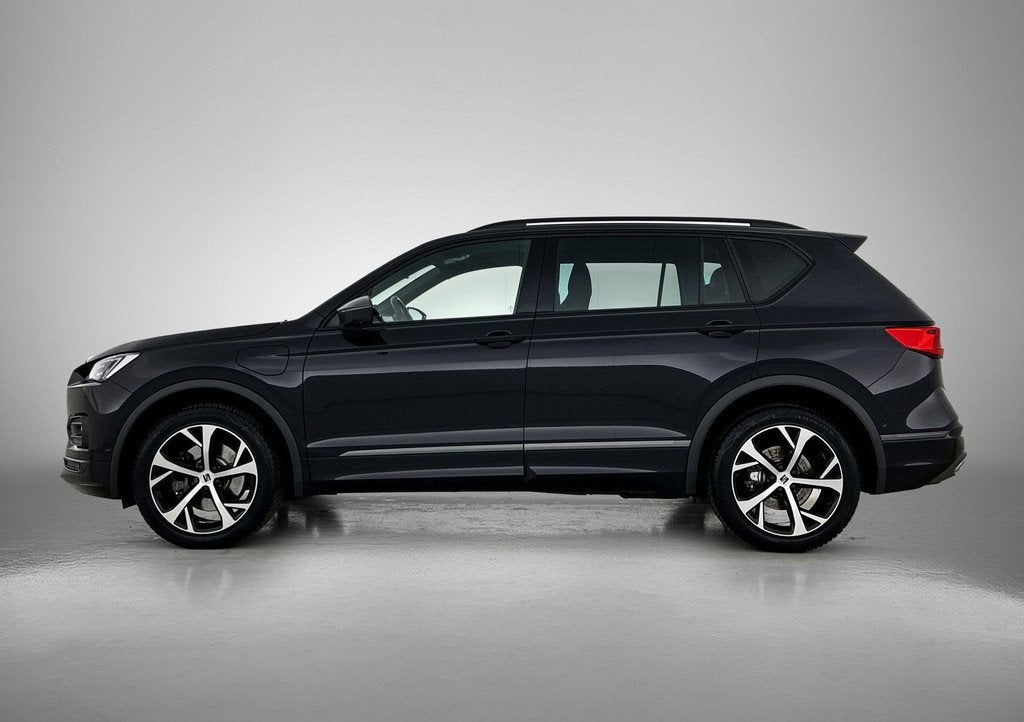 SEAT Tarraco 1.4 TSI e-Hybrid PHEV FR Business Intense | STO, Auto's, Seat, 12 maanden, Stof, 4 cilinders, Zwart