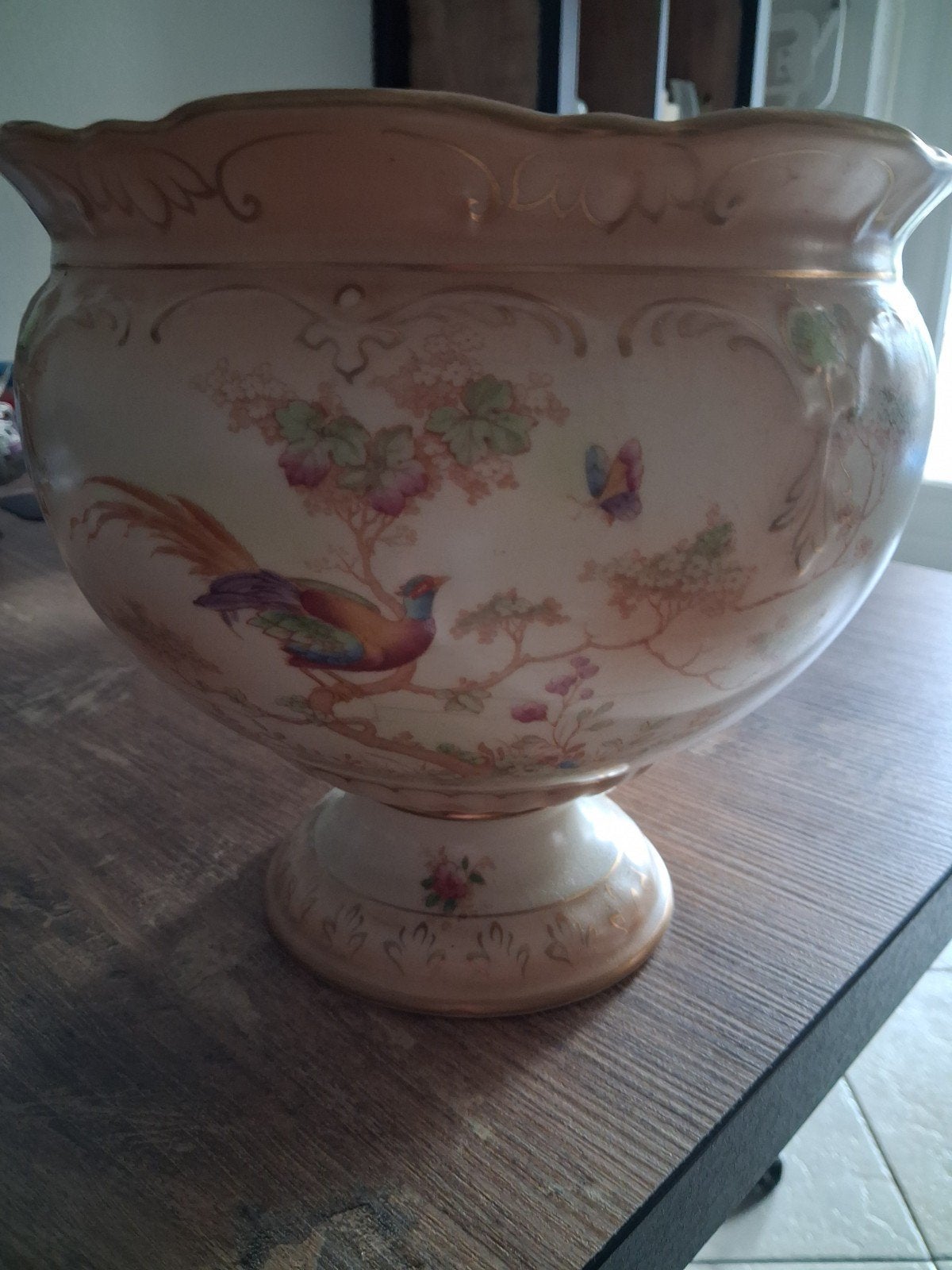 Antieke Ducal Ware bloempot met vogeldecoratie, Antiek en Kunst, Ophalen