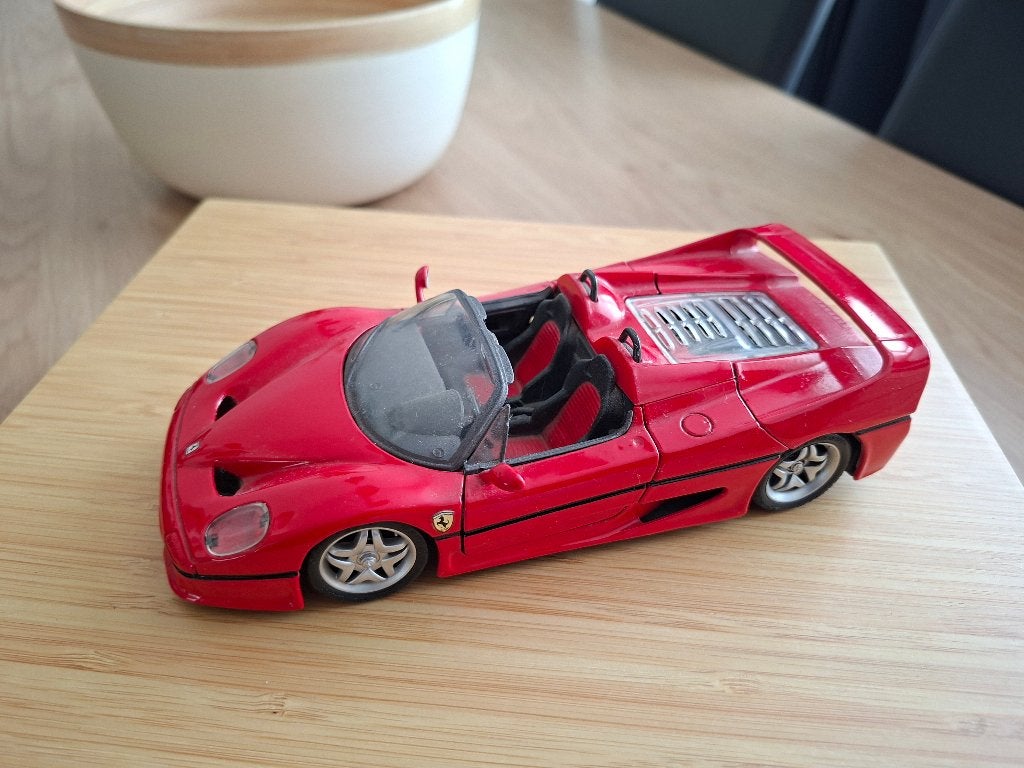 Ferrari F50 schaal 1 : 24, Ophalen of Verzenden, Gebruikt, Auto, Maisto