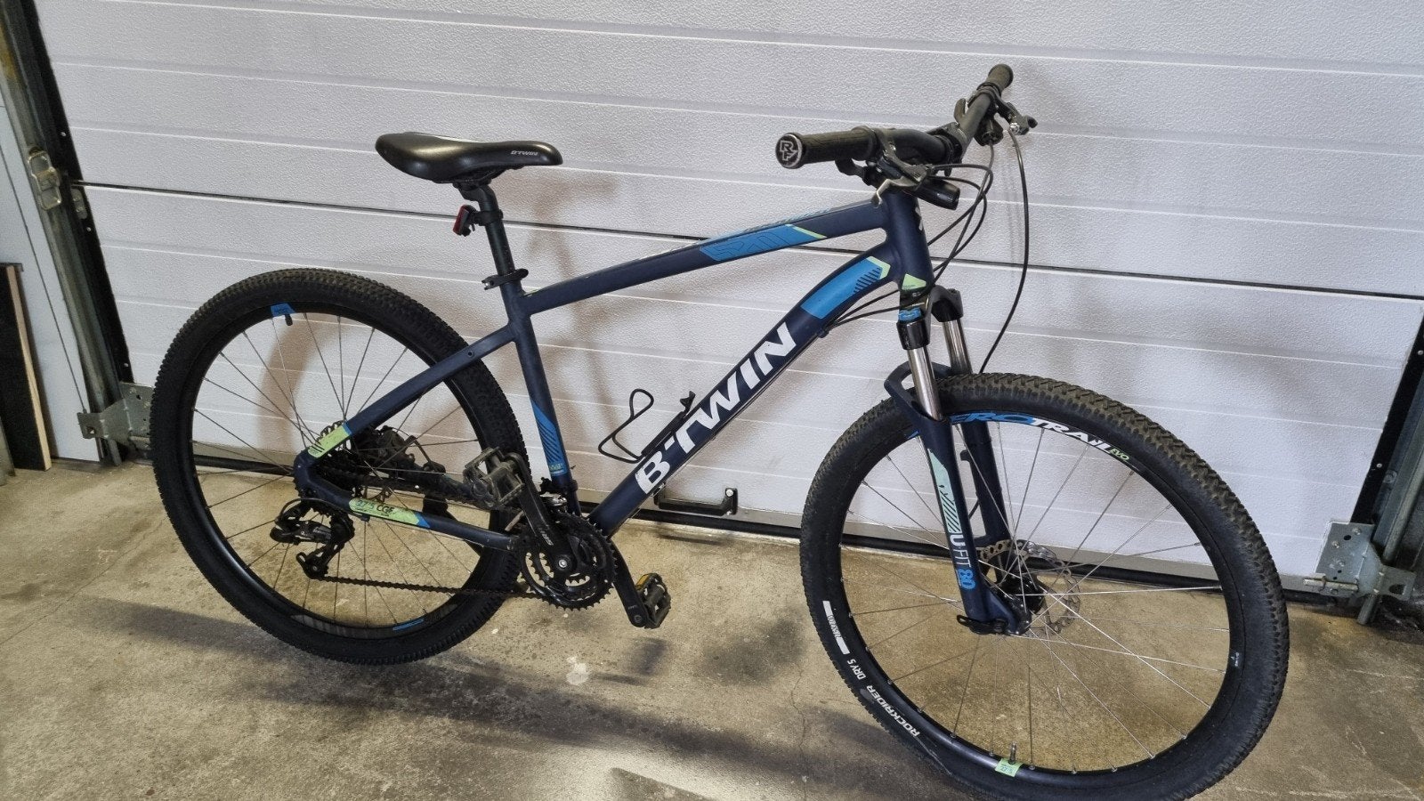 B'Twin Rockrider 520 Mountainbike - Zo goed als nieuw, Hardtail, Heren, Zo goed als nieuw, Schijfrem