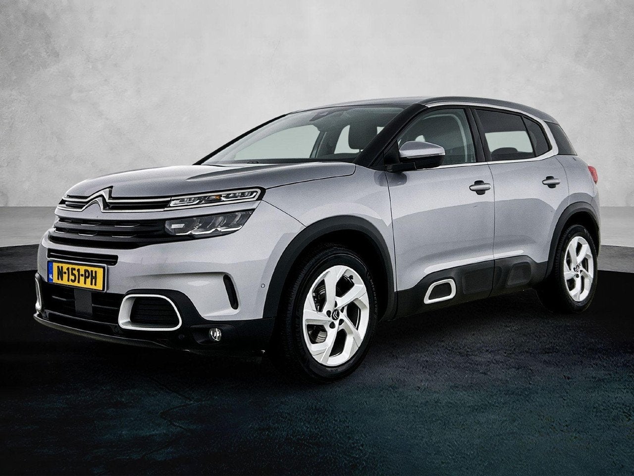 Citroën C5 Aircross 1.2 130pk Business | Navigatie | Camera, Gebruikt, 1199 cc, C5 Aircross, Handgeschakeld