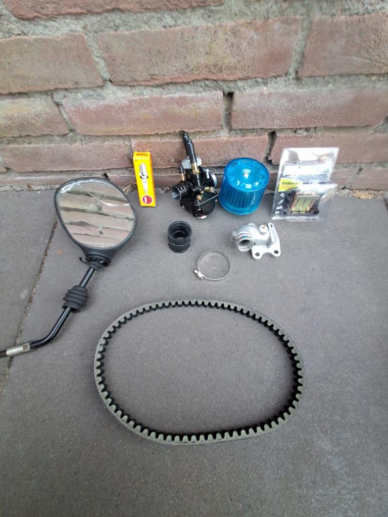 Scooter onderdelen: Nieuw met kleine defecten, Ophalen of Verzenden, Carburateur