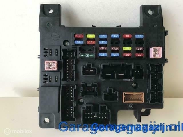 Zekeringkast 8637A824 / L8637002A Mitsu. Outlander II NIEUW, Mitsubishi, Nieuw, Ophalen of Verzenden, Mitsubishi