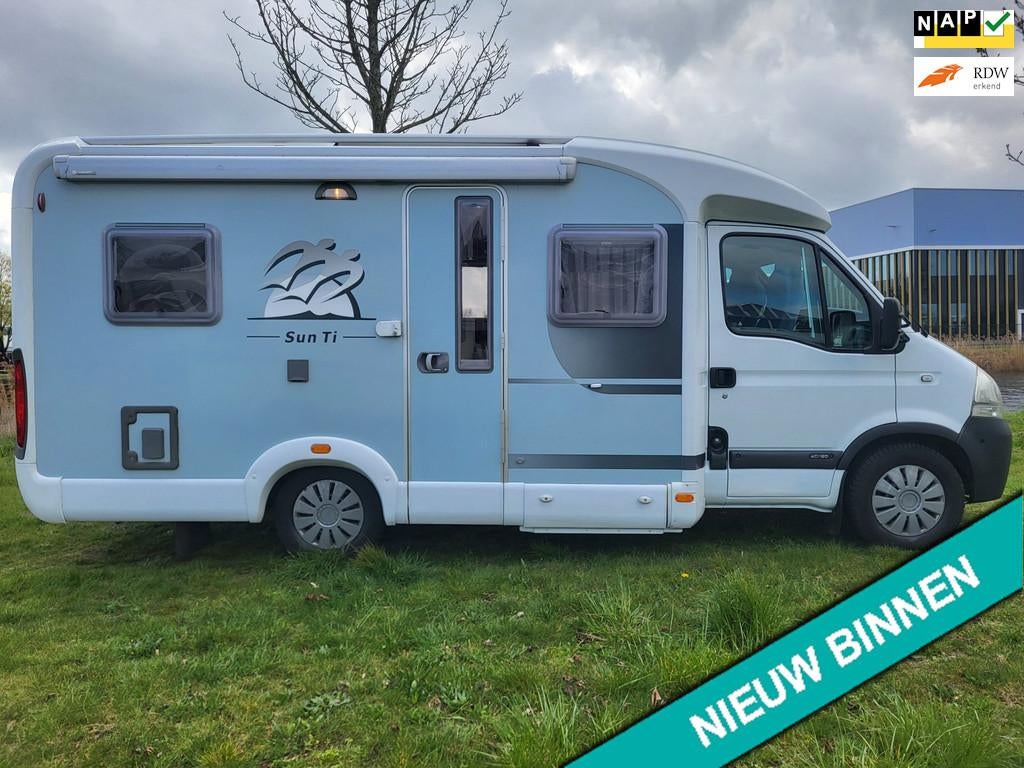 RENAULT 2.5TDI KNAUS SUN TI ,TOP STAAT, Caravans en Kamperen, Campers, Engelseweg 222s
5705ak  HELMOND, NL, Bedrijf, Luifel, 6 tot 7 meter