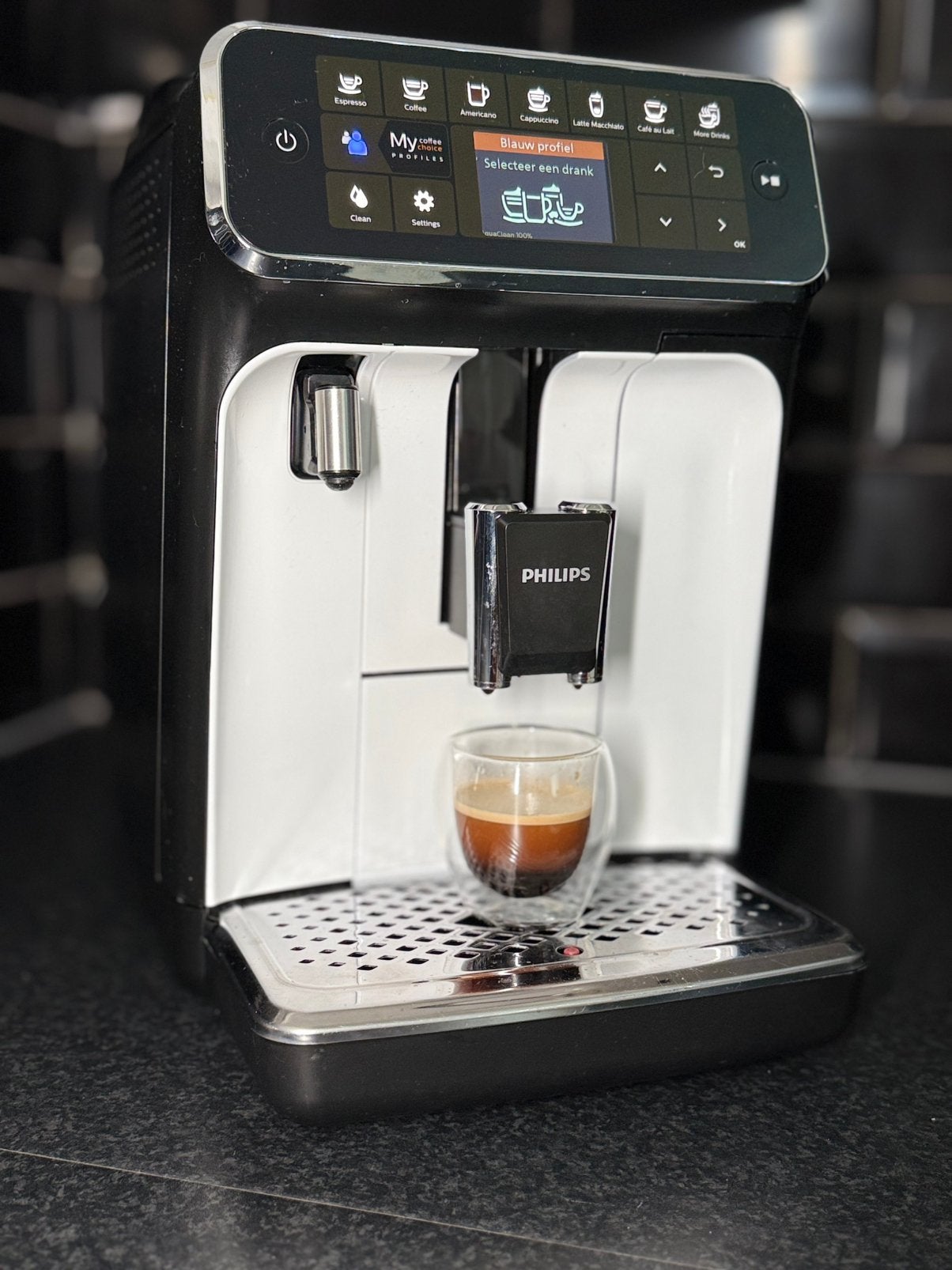 Philips LatteGo | Onderhouden | Zeer nette staat, Ophalen, Afneembaar waterreservoir, 2 tot 4 kopjes, Gemalen koffie