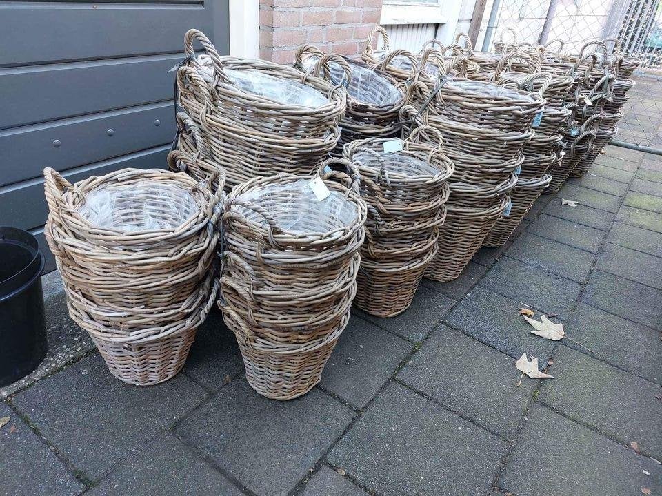Bloemenmand/aardappelmand div. maten Diep 30 cm en 42 cm, Ophalen, Nieuw, Rond, Riet