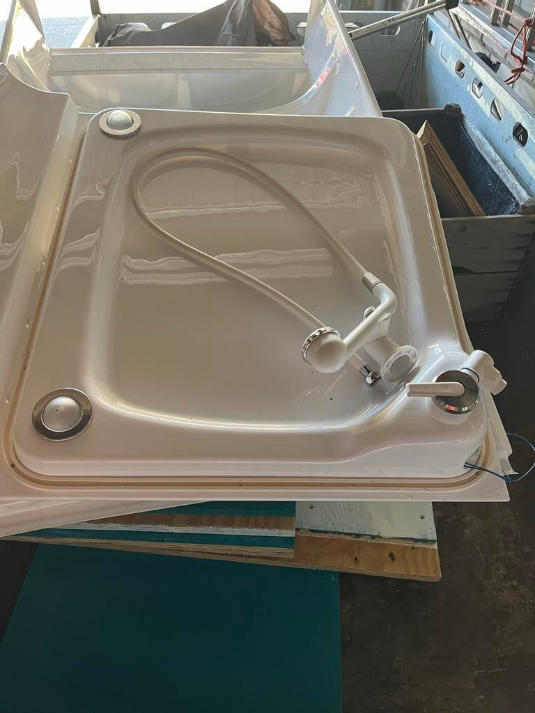 Badkamerunit voor caravan met douche (zonder douchebak!), Ophalen of Verzenden, Gebruikt