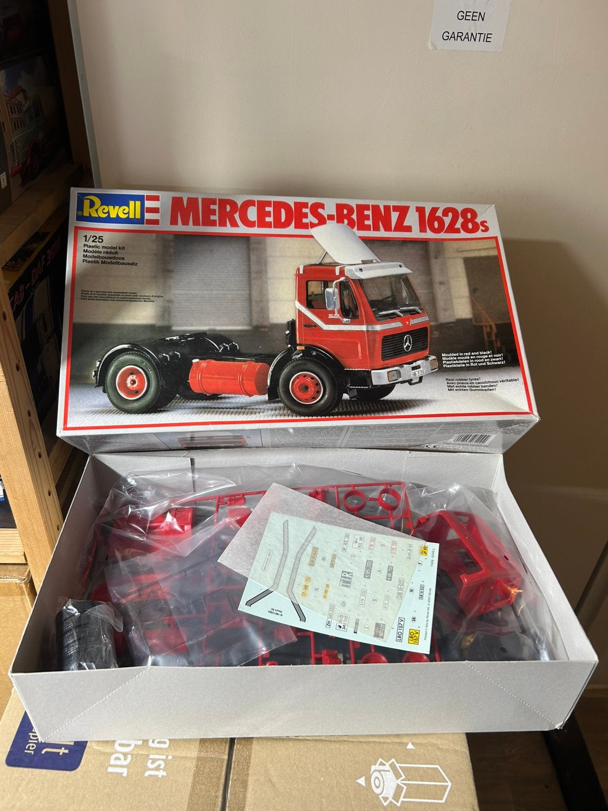 Revell 7409 Mercedes benz 1628 s, Auto, Revell, Groter dan 1:32, Ophalen of Verzenden