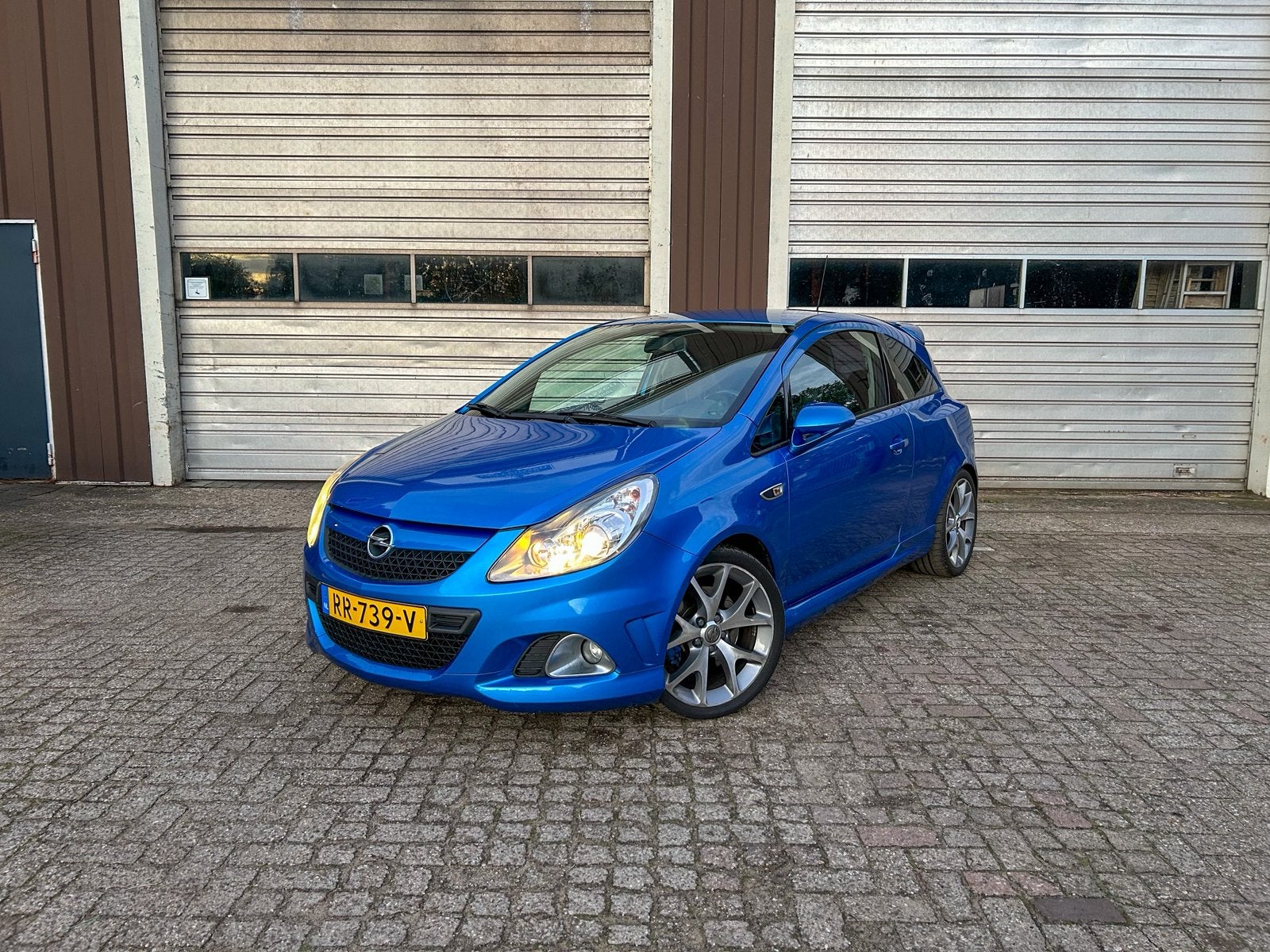 Opel Corsa 1.6 OPC - 2008 - Niewe APK - cat-back, Blauw, Leder en Stof, Sportstoelen, Handgeschakeld