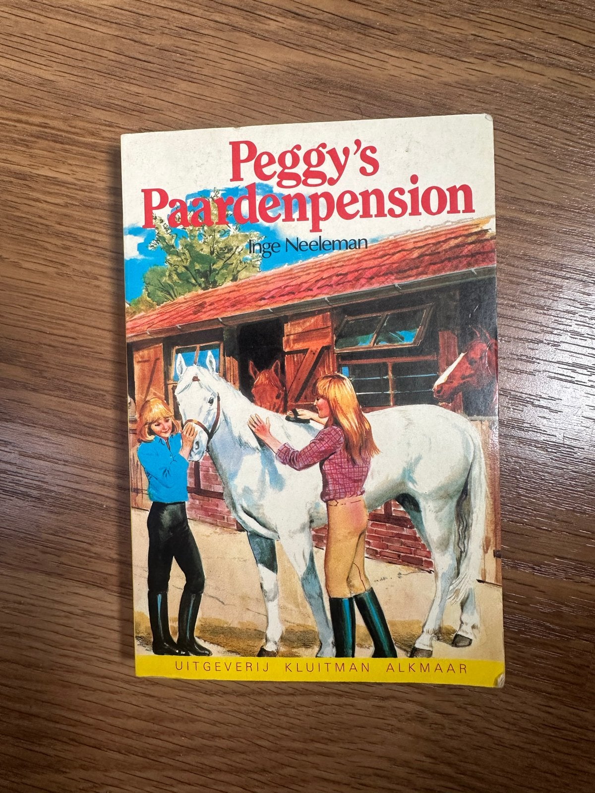 Peggy's Paardenpension - Inge Neeleman, Ophalen of Verzenden, Gelezen, Fictie algemeen