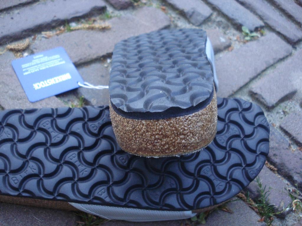 BIRKENSTOCK WIT NIEUW 40 NU GRATIS VERZENDING PER POST, Slippers, Verzenden, Wit, Nieuw