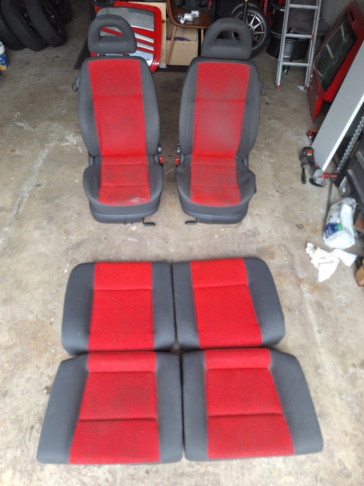 vw lupo stoelenset rood, Ophalen