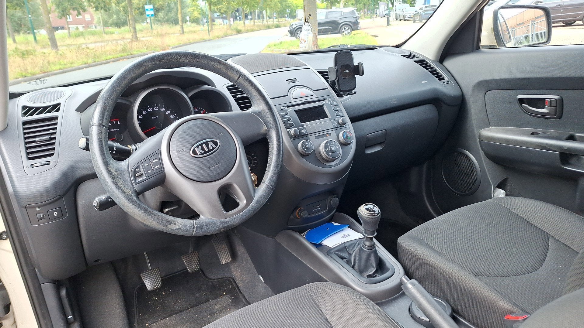 Kia Soul 1.6 X-ecutive127pk Airco Trekhaak 1300kg Hoge insta, Auto's, 1591 cc, 49 €/maand, Origineel Nederlands, Bedrijf