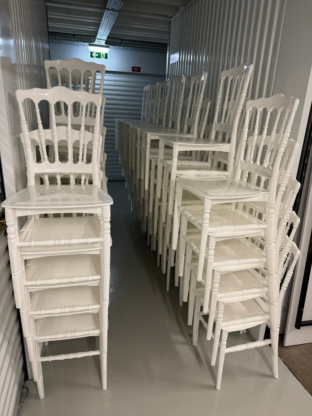 Tafels en stoelen verhuur, Ophalen, Zo goed als nieuw, Overige