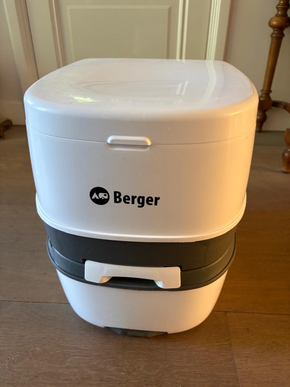 Berger Campingtoilet Draagbaar Toilet supreme, Ophalen, Zo goed als nieuw