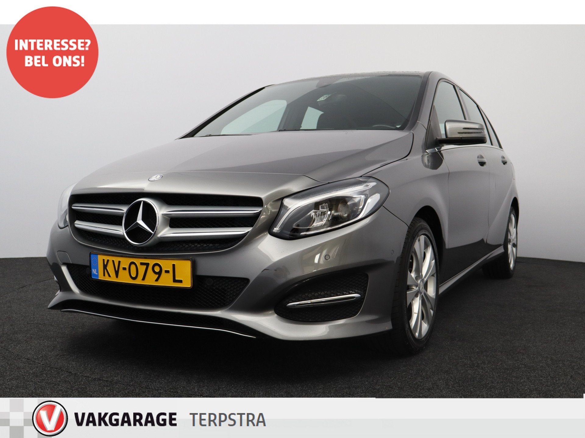 Mercedes-Benz B-Klasse 180 Ambition /AUTOMAAT! /Zwarte Hemel, Auto's, Gebruikt, Euro 6, 4 cilinders, Leder en Stof