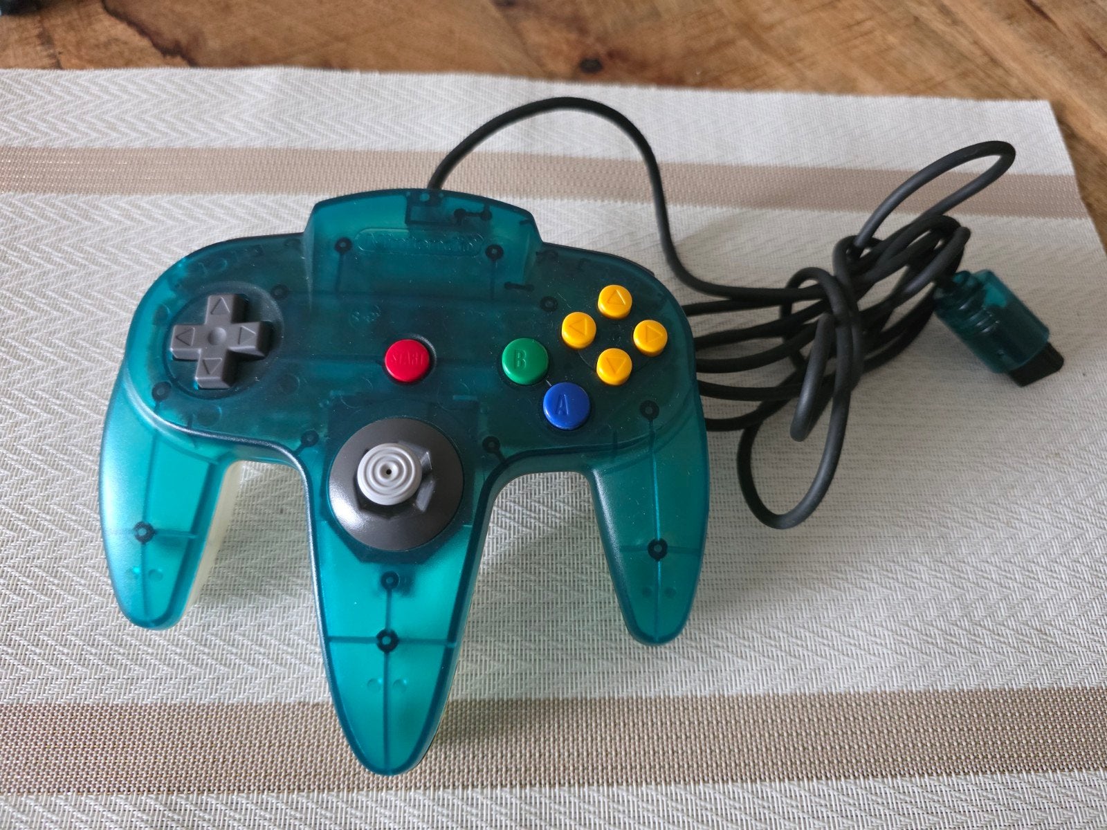 Nintendo 64 Controller Clear Blue (Ocean Blue) - Strak Pook, Ophalen of Verzenden, Zo goed als nieuw, Met 1 controller