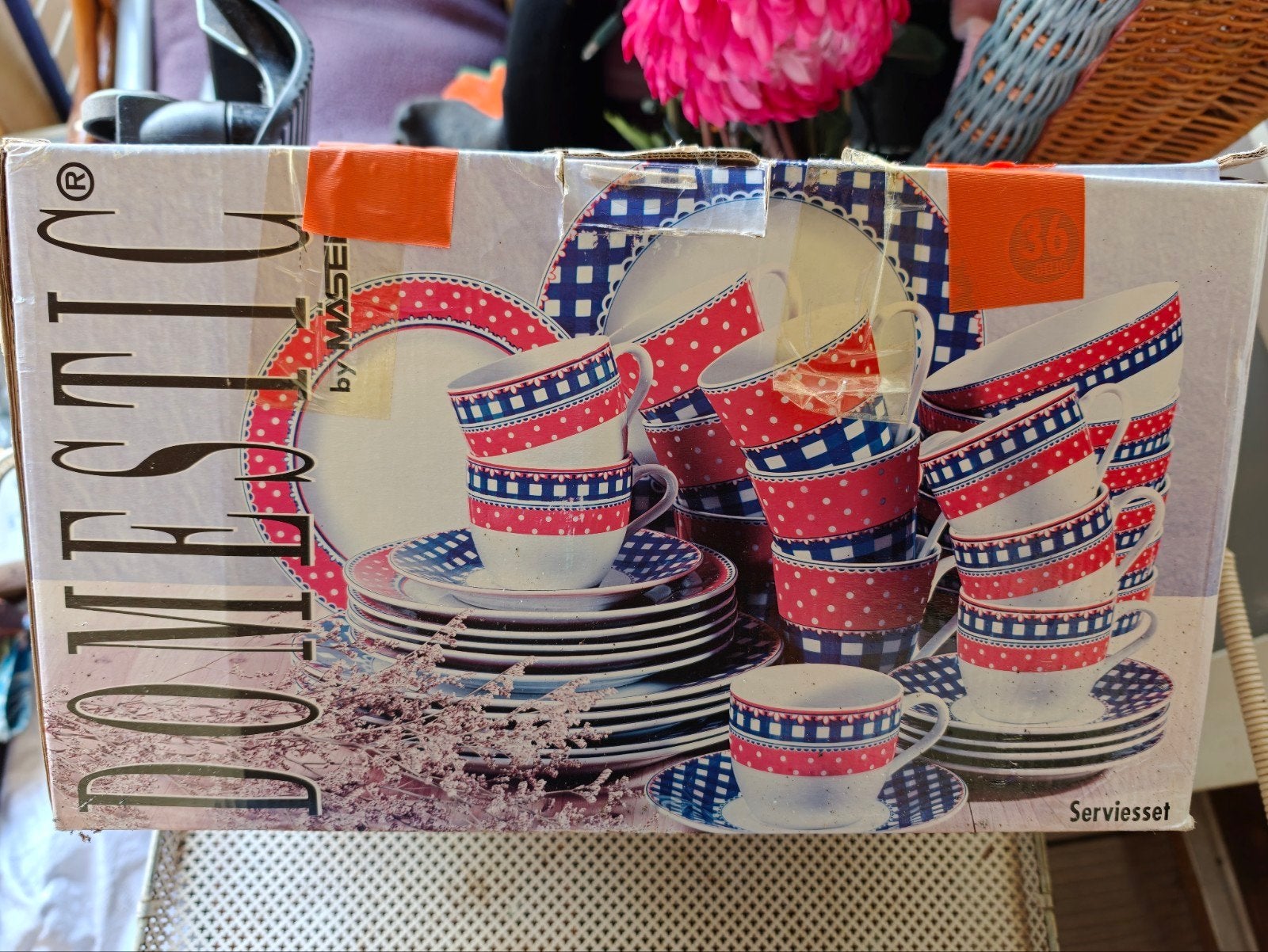 Domestic by Maser 36-delig servies, rood/blauw geruit, Ophalen, Nieuw, Overige stijlen, Porselein