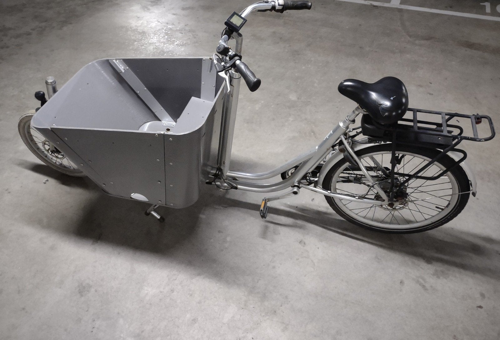Elektrische bakfiets, Ophalen of Verzenden, Zo goed als nieuw, 4 kinderen of meer
