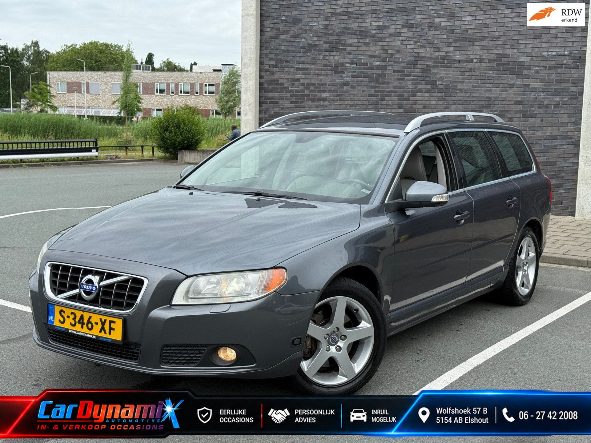 Volvo V70 2.5FT Summum | LPG-G3 | Nwe Kopp. | APK'27 | Leder, Auto's, Volvo, Voorwielaandrijving, Gebruikt, Beige, Overige brandstoffen