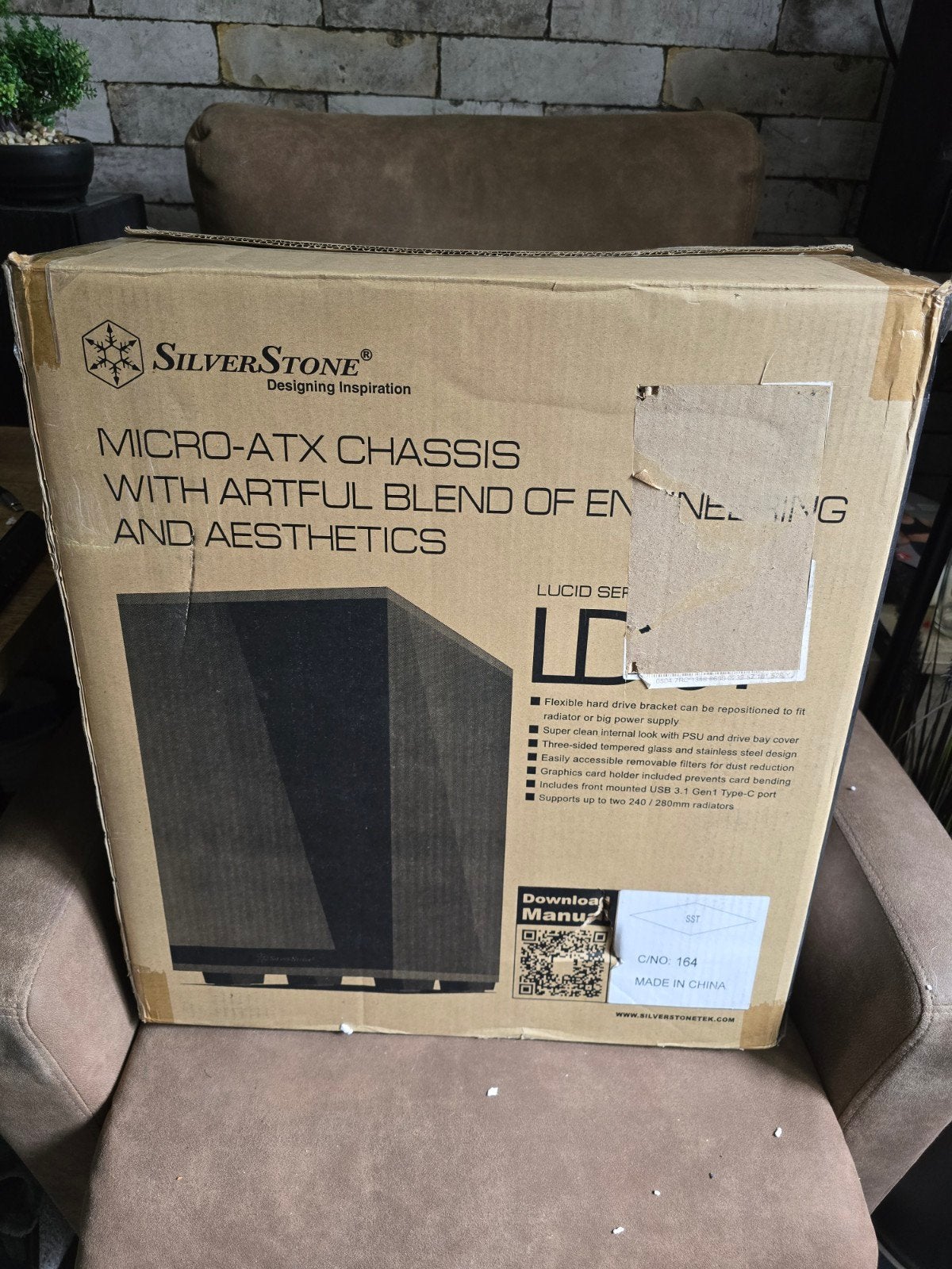 SilverStone Lucid LD01B micro-ATX behuizing – in doos, Computers en Software, Computerbehuizingen, Ophalen, Zo goed als nieuw