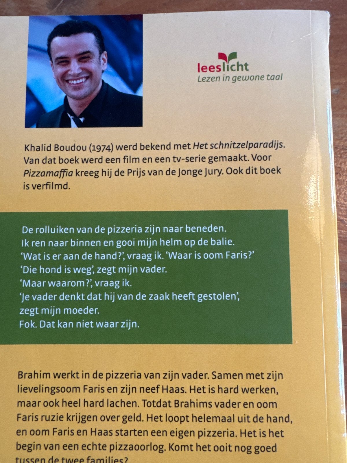 Pizzamaffia - Khalid Boudou (Leeslicht), Ophalen of Verzenden, Zo goed als nieuw, Nederland