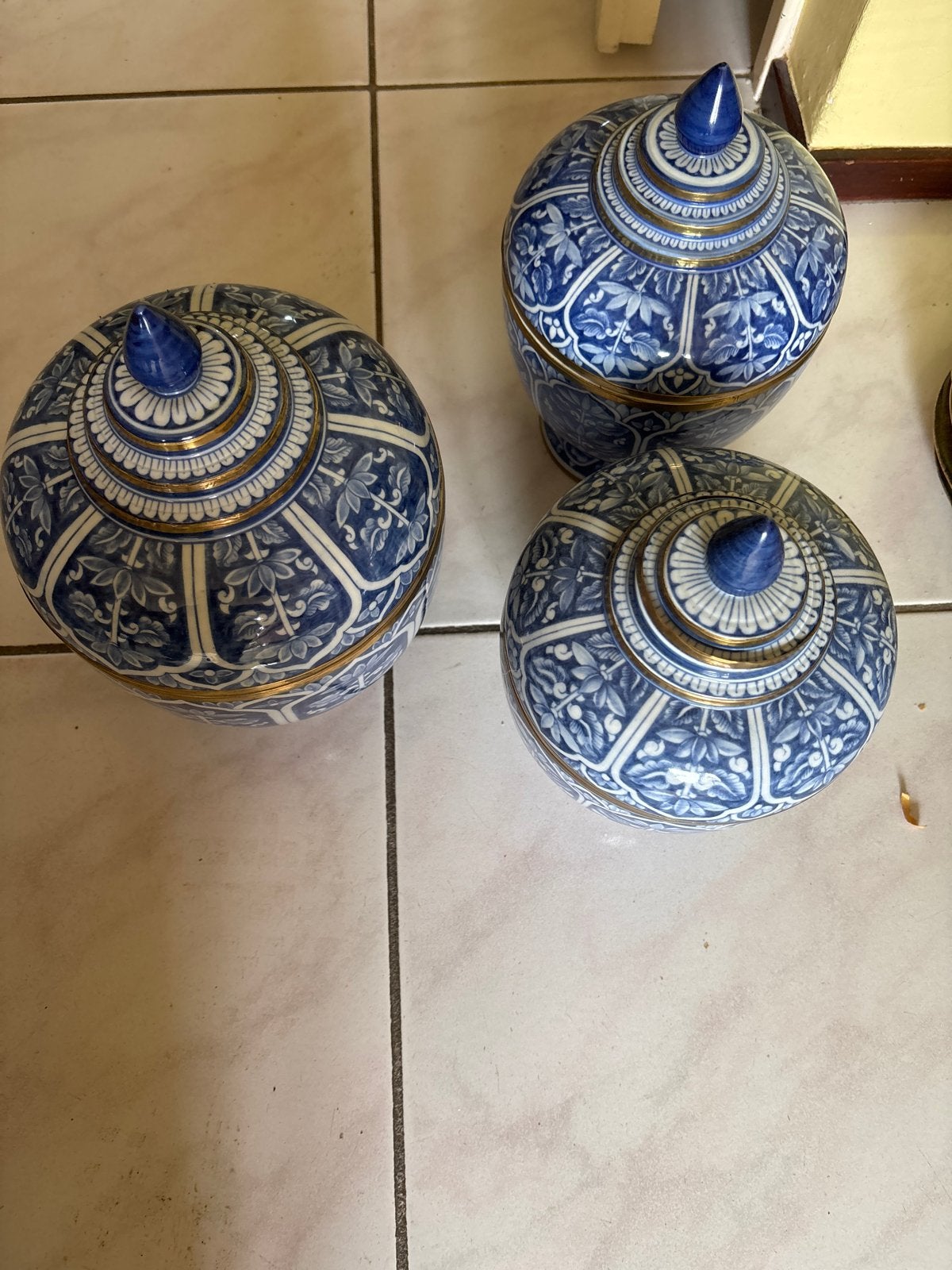 Vintage kaststel blauw wit gemberpotten goud - 3 stuks, Ophalen