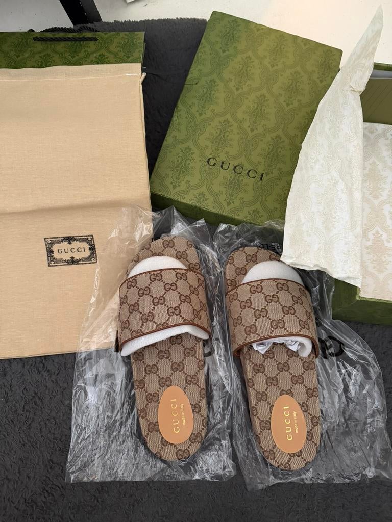 Slippers, Slippers, Bruin, Nieuw, Ophalen of Verzenden
