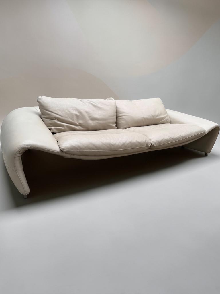 Vintage bank Seagull van Sylvain Joly voor Chateau d'Ax