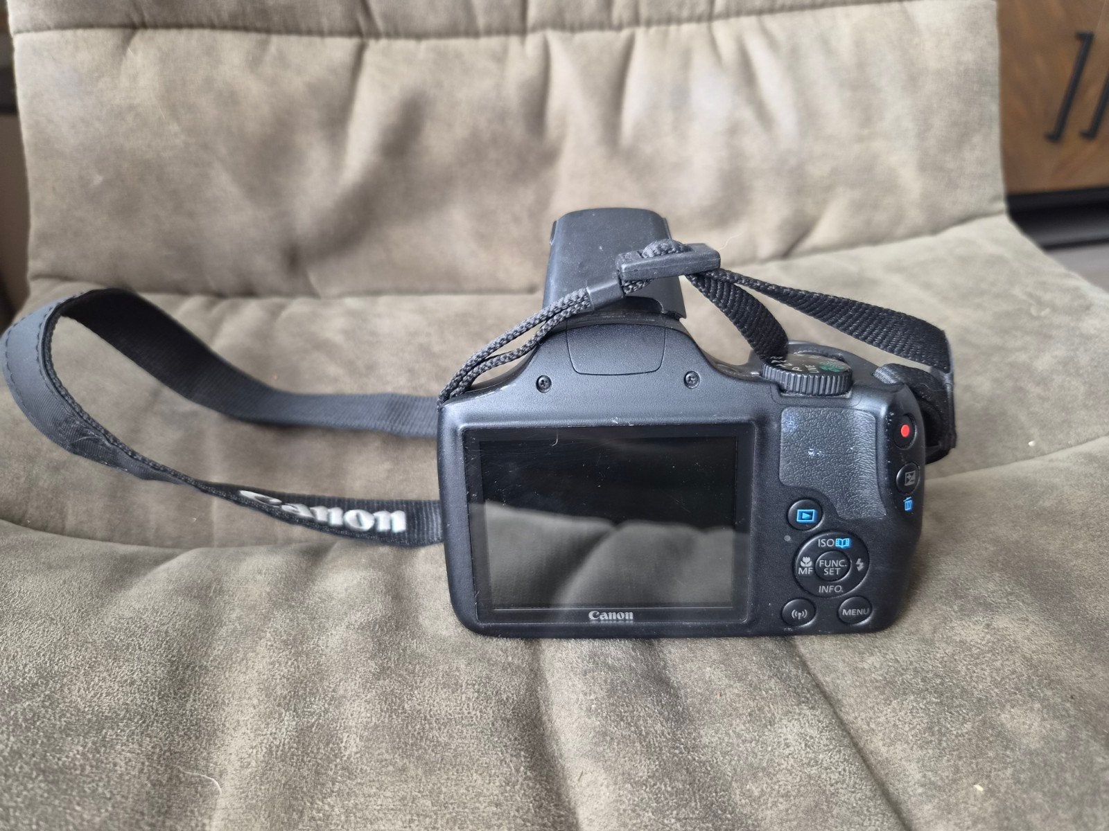Canon PowerShot SX540 HS Bridgecamera - 50x optische zoom, Audio, Tv en Foto, Ophalen, Gebruikt, Canon, Draagriem